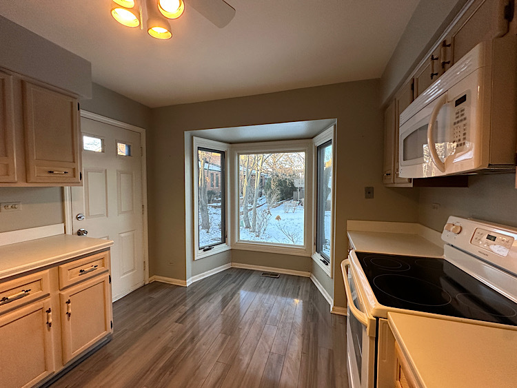 19W244 Governors Trail Oak Brook IL 60523