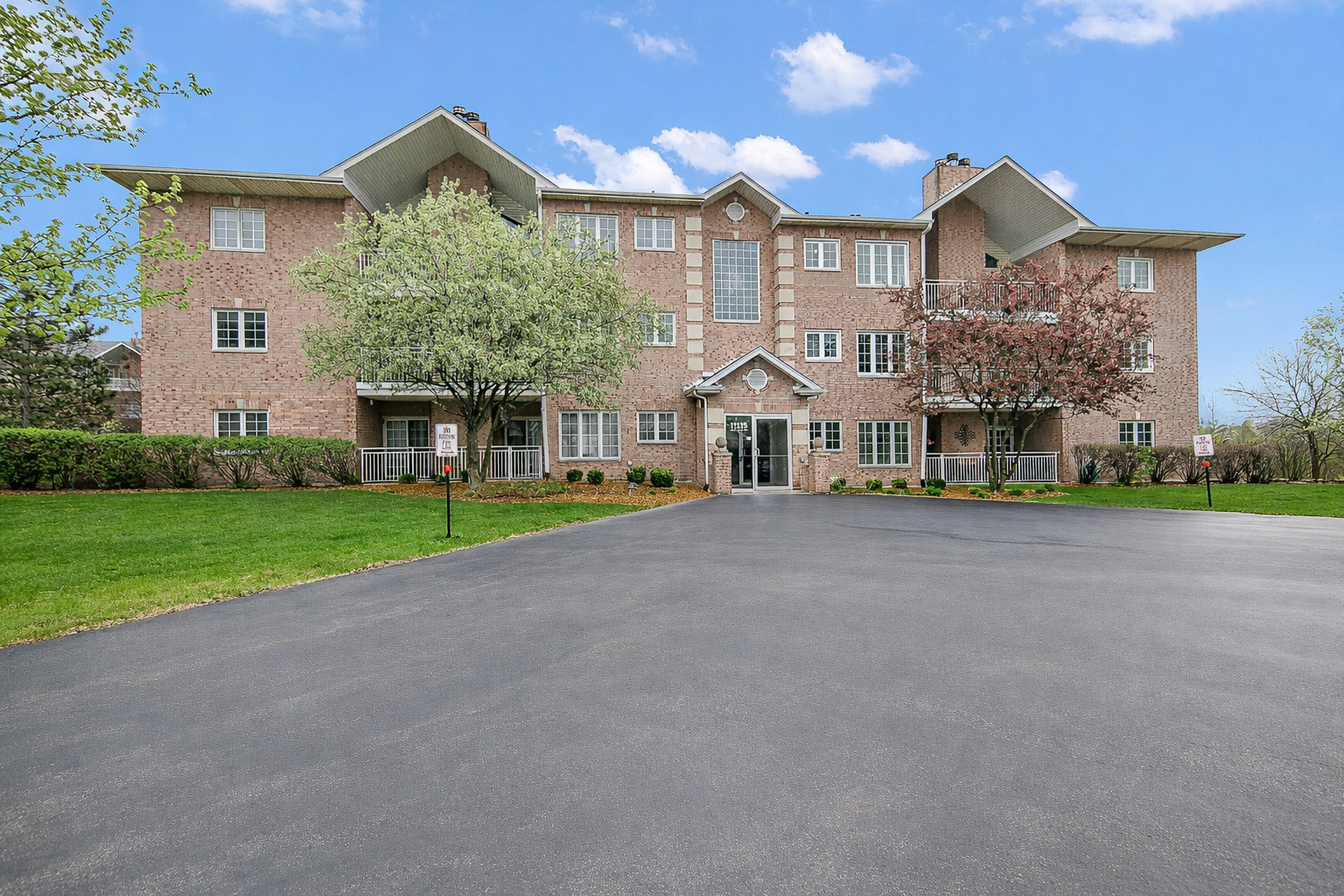 11535 Settlers Pond Way Orland Park IL 60467