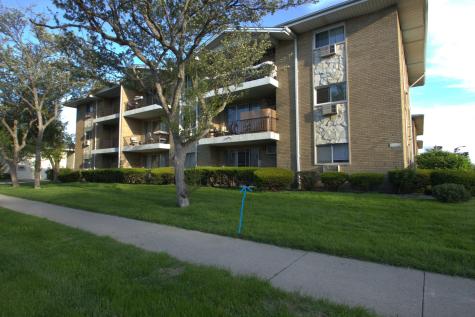 4755 West 101st Street Oak Lawn IL 60453
