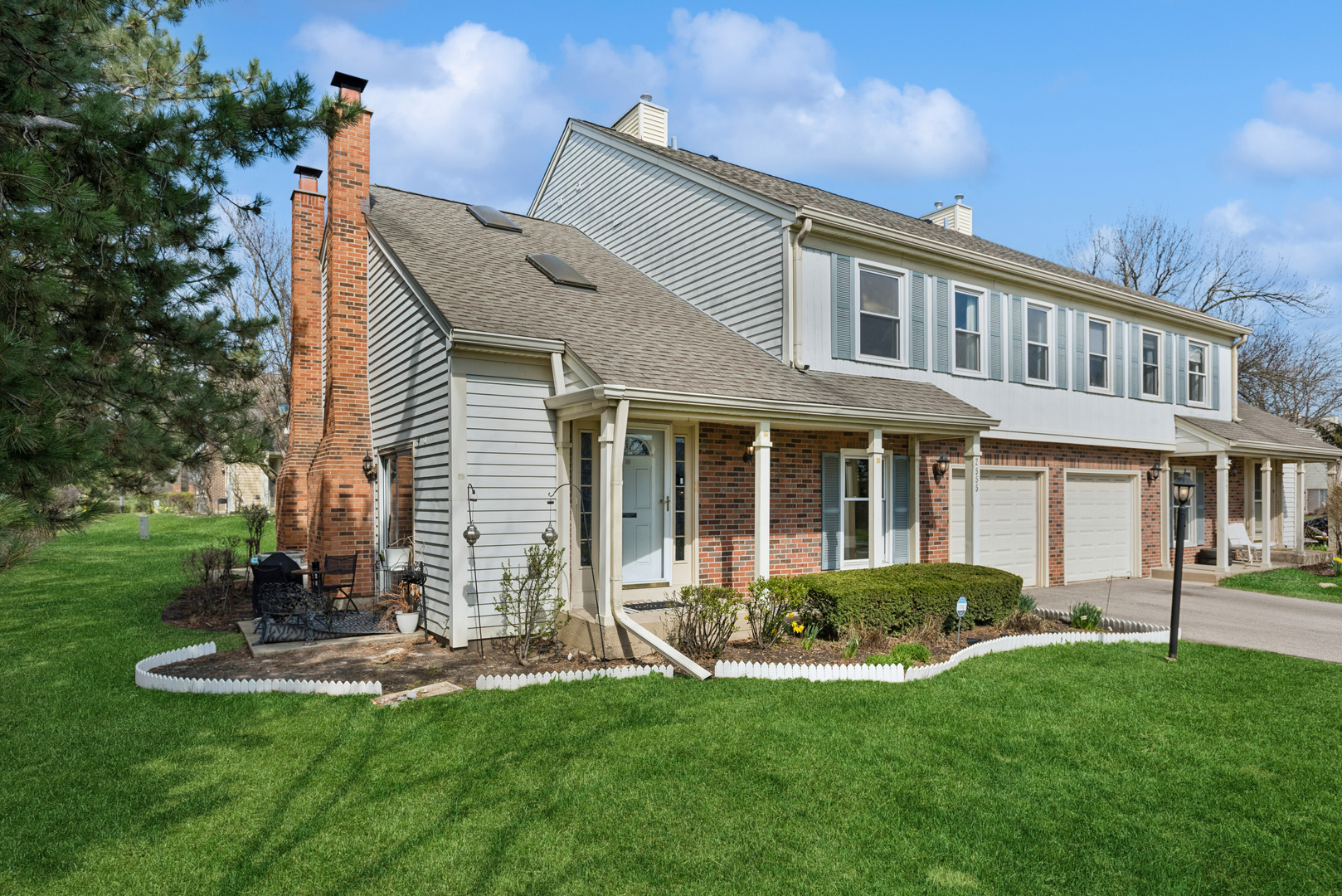 2555 College Hill Circle Schaumburg IL 60173