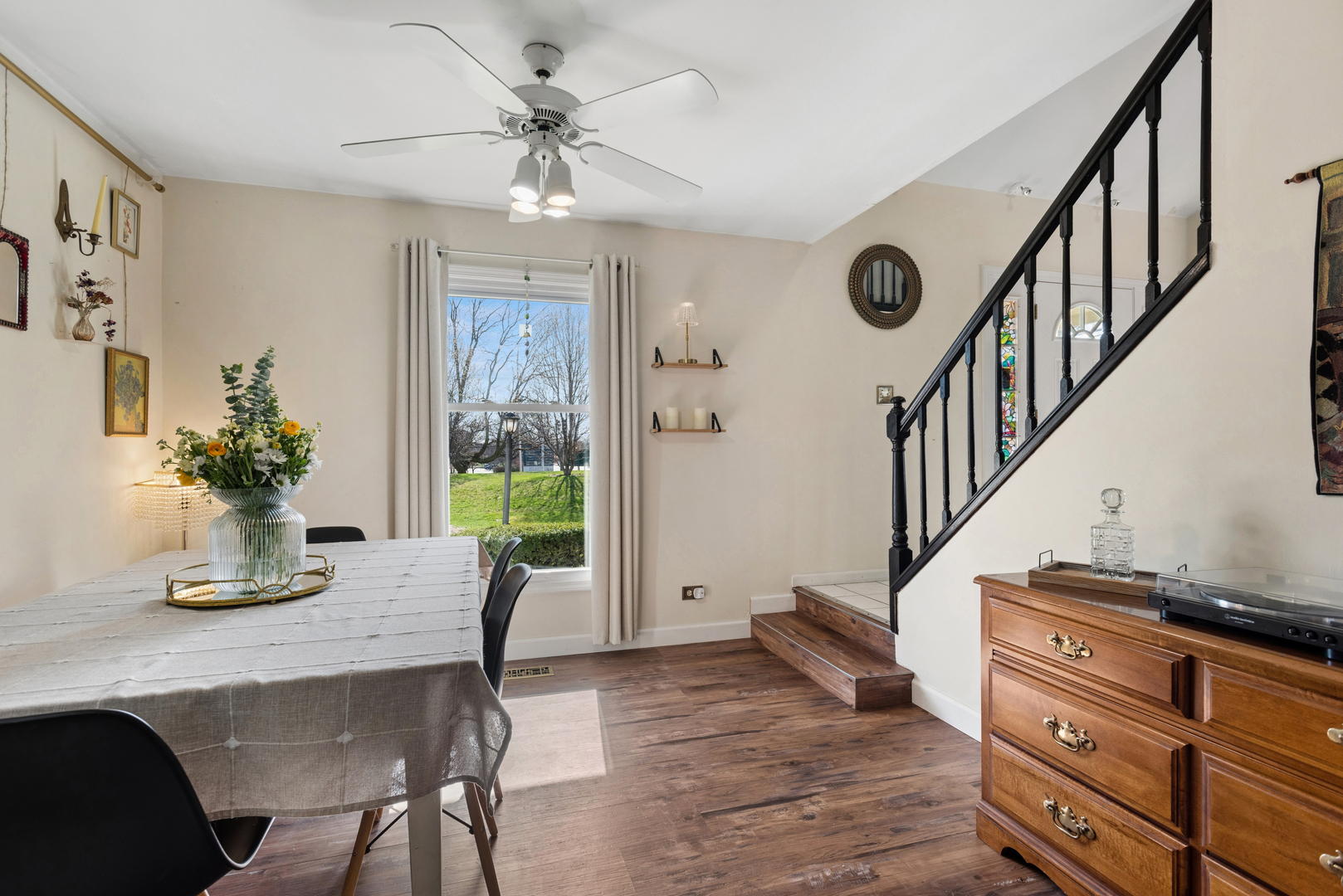 2555 College Hill Circle Schaumburg IL 60173