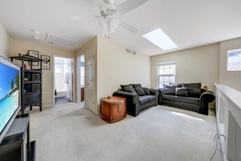 1713 Astor Avenue Oakbrook Terrace IL 60181