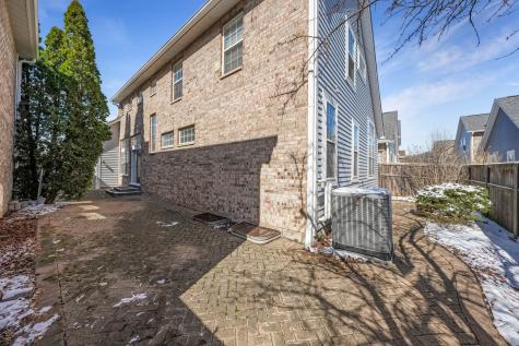 1713 Astor Avenue Oakbrook Terrace IL 60181
