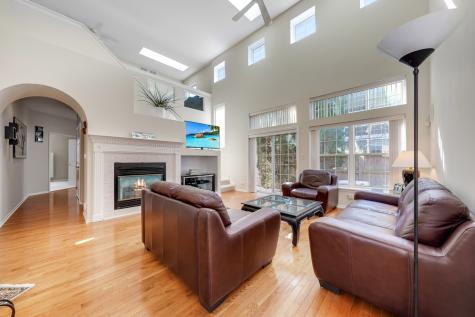 1713 Astor Avenue Oakbrook Terrace IL 60181
