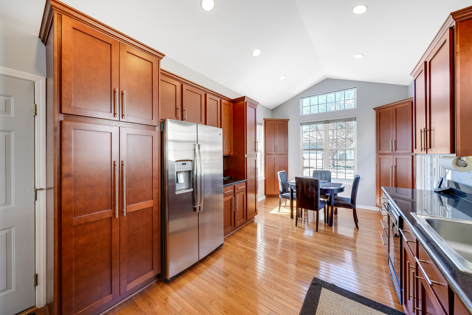 1713 Astor Avenue Oakbrook Terrace IL 60181