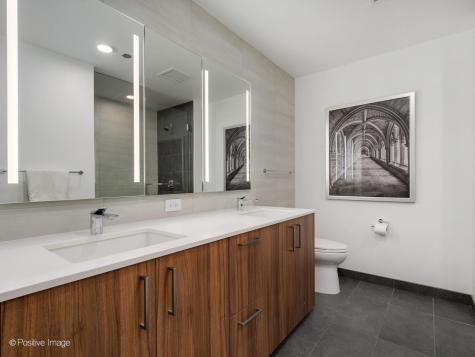 211 North Harbor Drive Chicago IL 60601