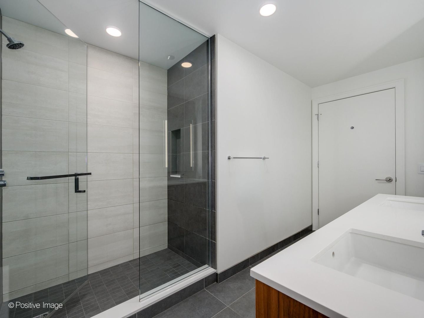 211 North Harbor Drive Chicago IL 60601