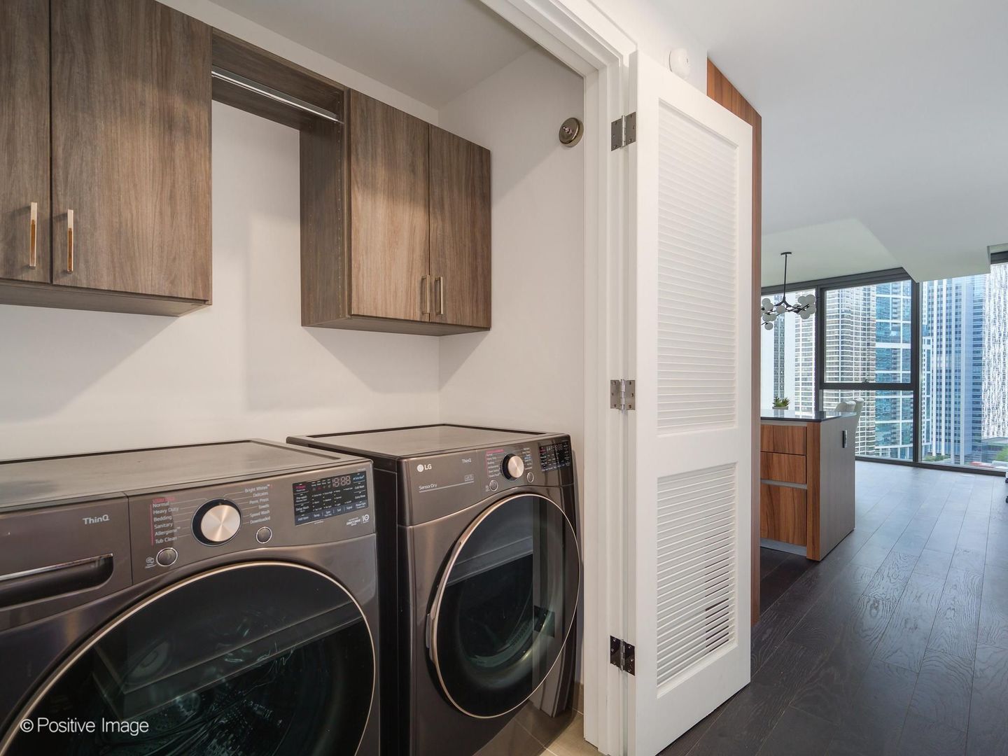 211 North Harbor Drive Chicago IL 60601