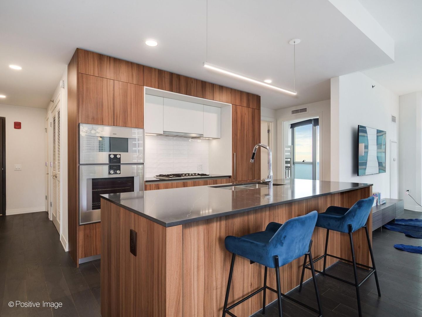 211 North Harbor Drive Chicago IL 60601