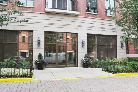 343 West Old Town Court Chicago IL 60610