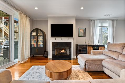 1056 West Lawrence Avenue Chicago IL 60640
