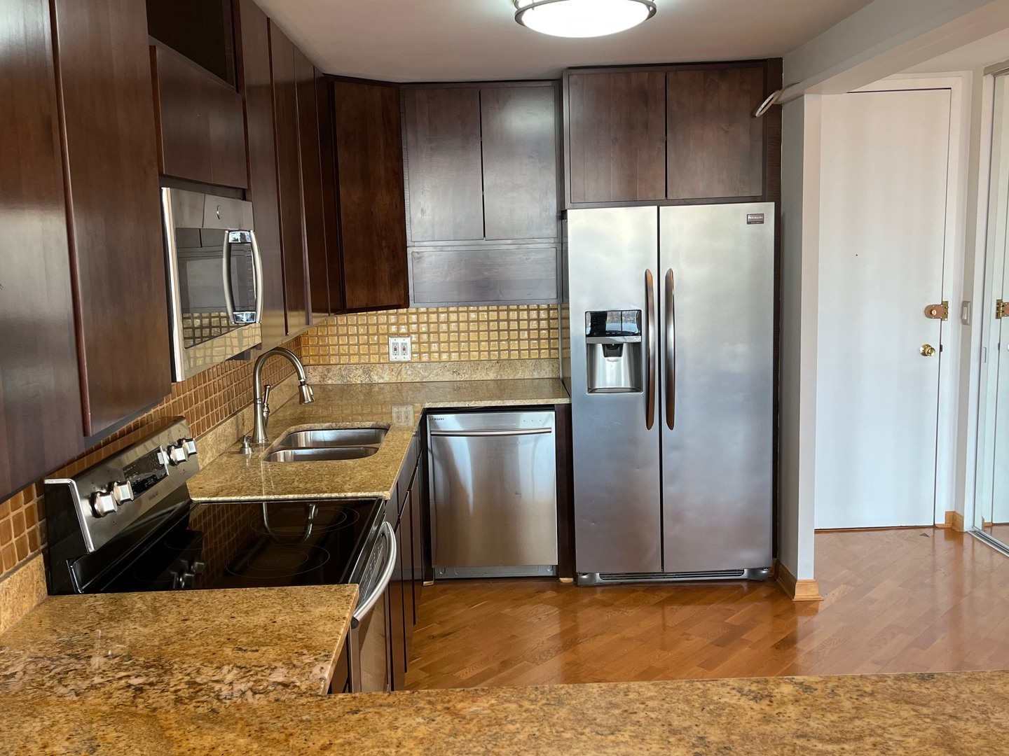 1660 North La Salle Drive Chicago IL 60614