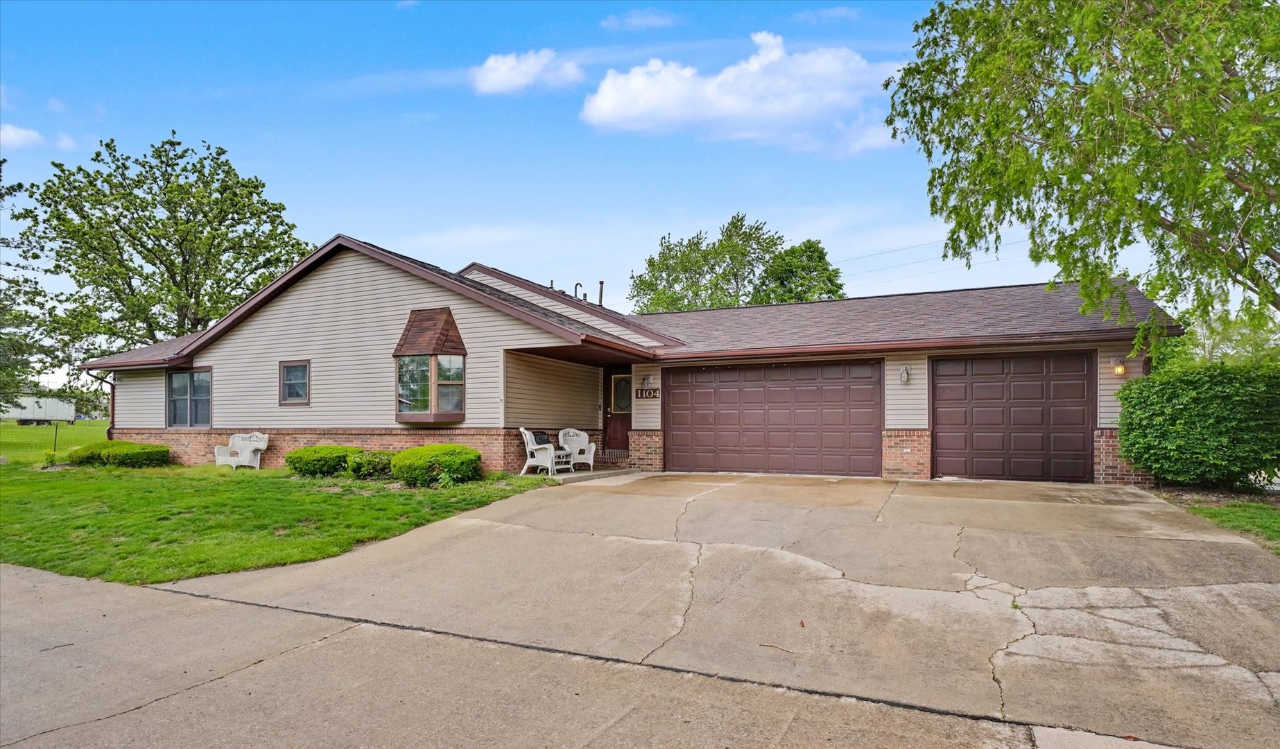 1104 Brad Drive Urbana IL 61802