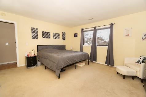 381 South Collins Street South Elgin IL 60177