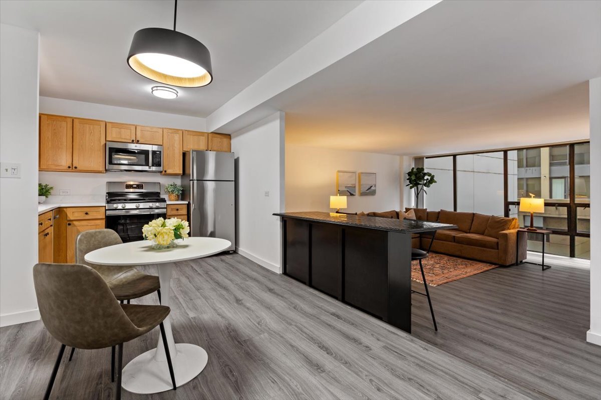 230 East Ontario Street Chicago IL 60611