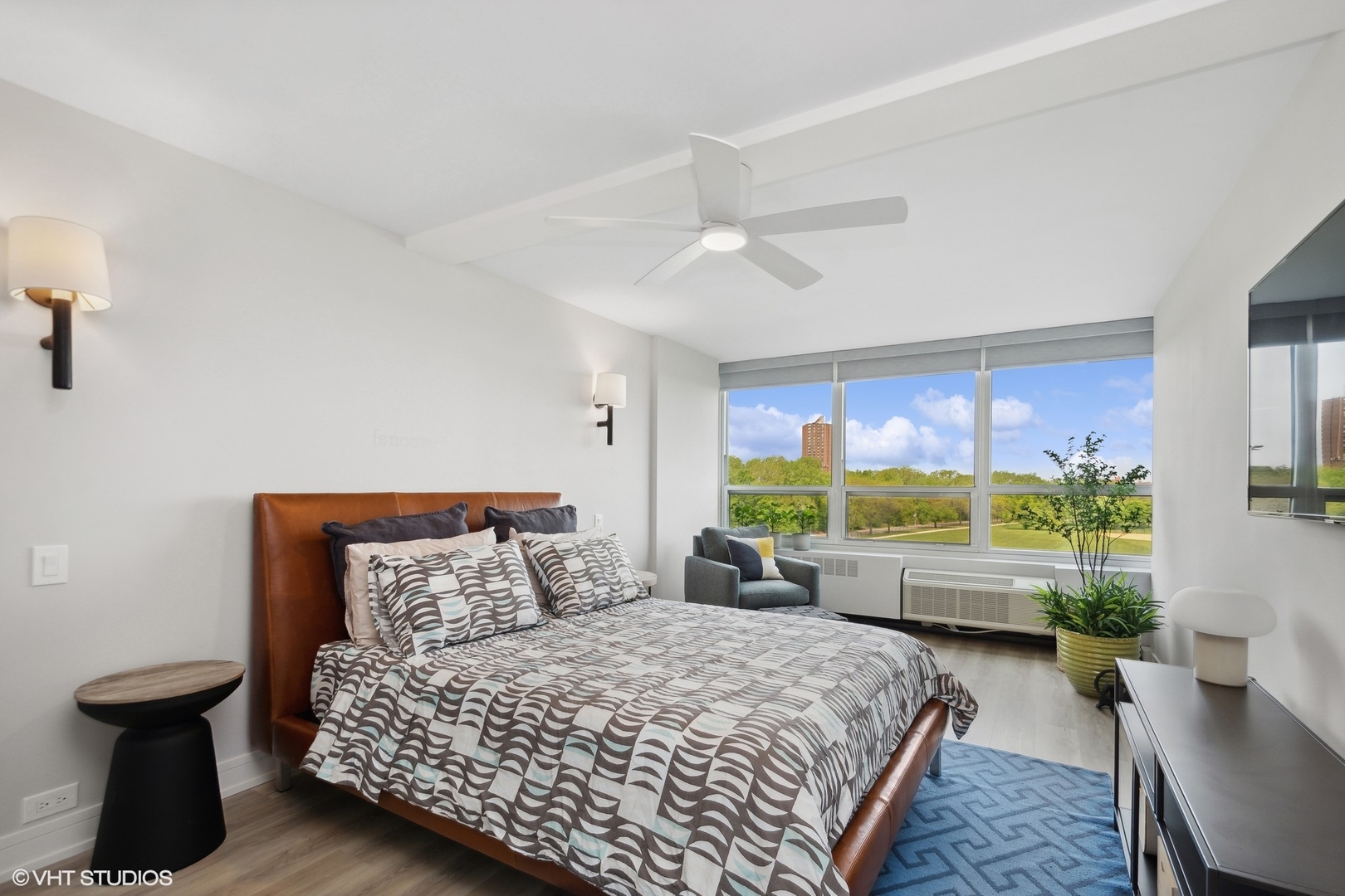 4800 South Chicago Beach Drive Chicago IL 60615