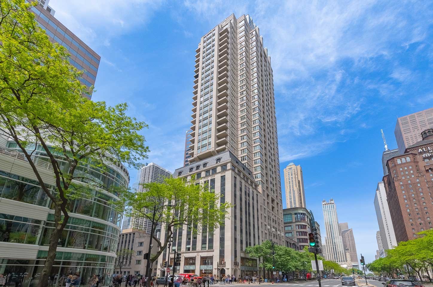 118 East Erie Street Chicago IL 60611