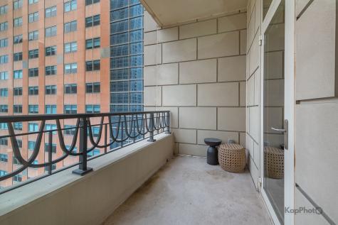 118 East Erie Street Chicago IL 60611