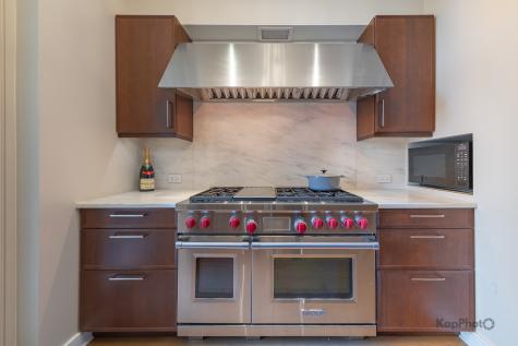 118 East Erie Street Chicago IL 60611