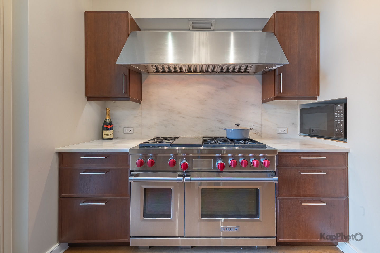 118 East Erie Street Chicago IL 60611