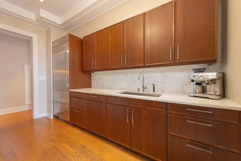 118 East Erie Street Chicago IL 60611