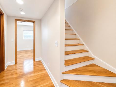 1647 West Sherwin Avenue Chicago IL 60626