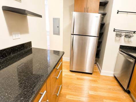 1647 West Sherwin Avenue Chicago IL 60626