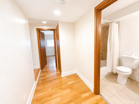 1647 West Sherwin Avenue Chicago IL 60626