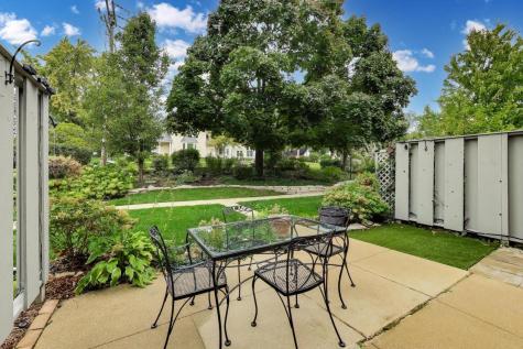 1406 Chanticleer Lane Hinsdale IL 60521