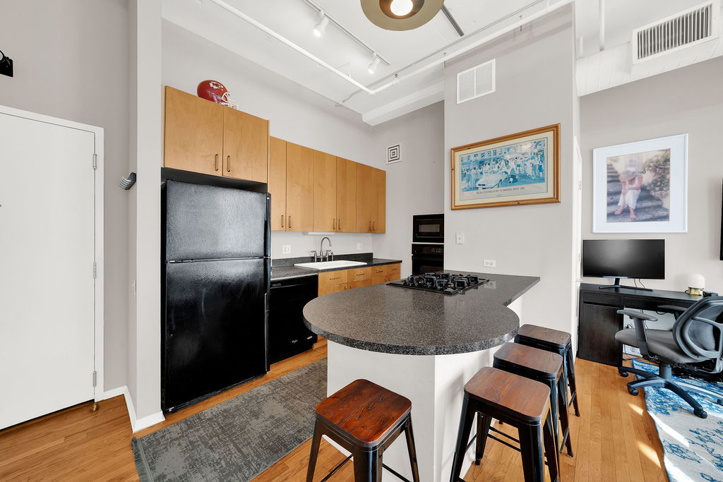130 South Canal Street Chicago IL 60606