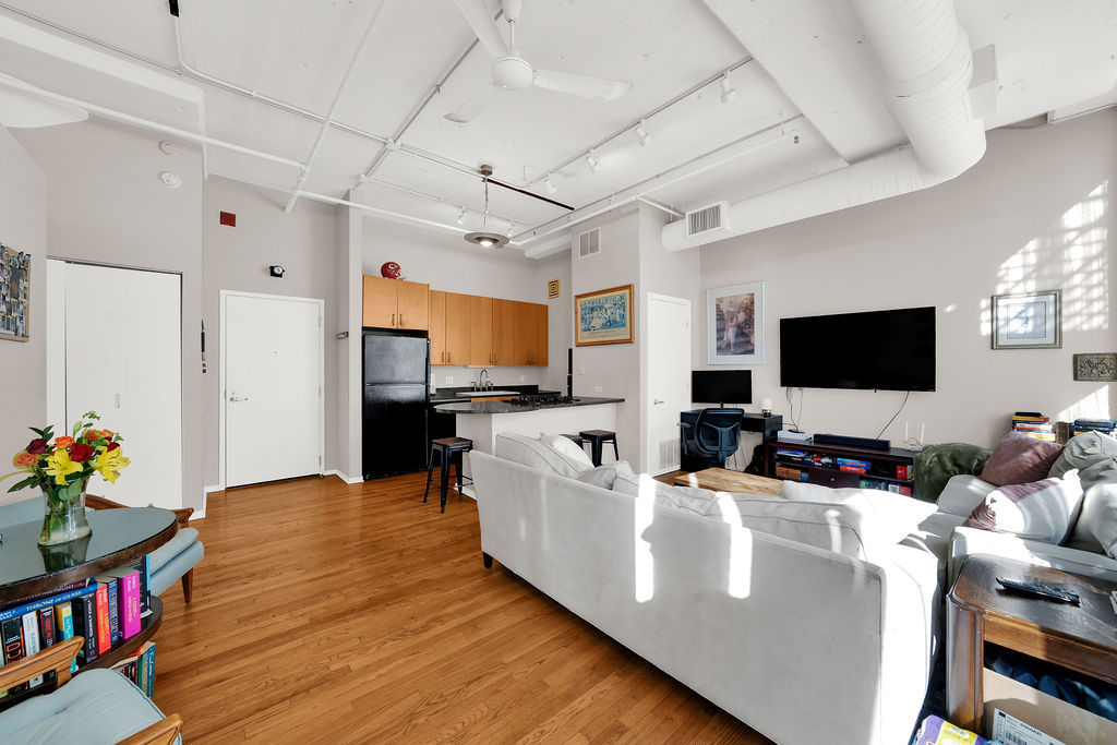 130 South Canal Street Chicago IL 60606