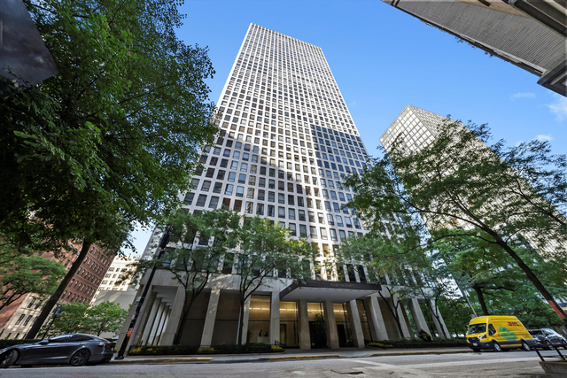 260 East Chestnut Street Chicago IL 60611
