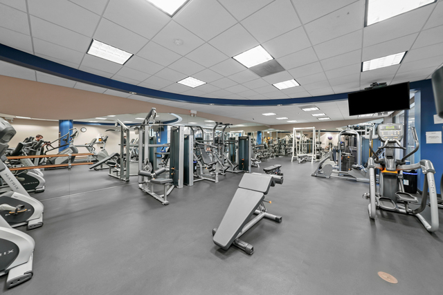 260 East Chestnut Street Chicago IL 60611