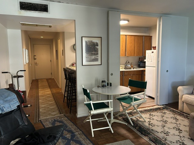 260 East Chestnut Street Chicago IL 60611