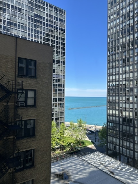 260 East Chestnut Street Chicago IL 60611