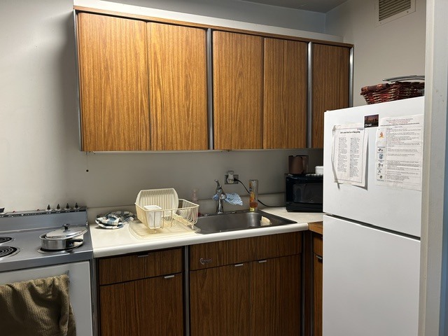 260 East Chestnut Street Chicago IL 60611