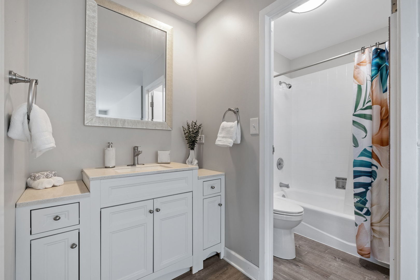 2201 South Grace Street Lombard IL 60148