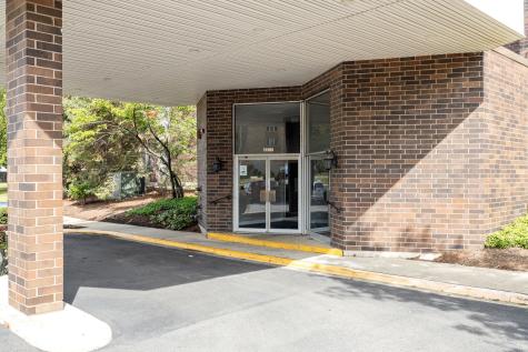 2201 South Grace Street Lombard IL 60148