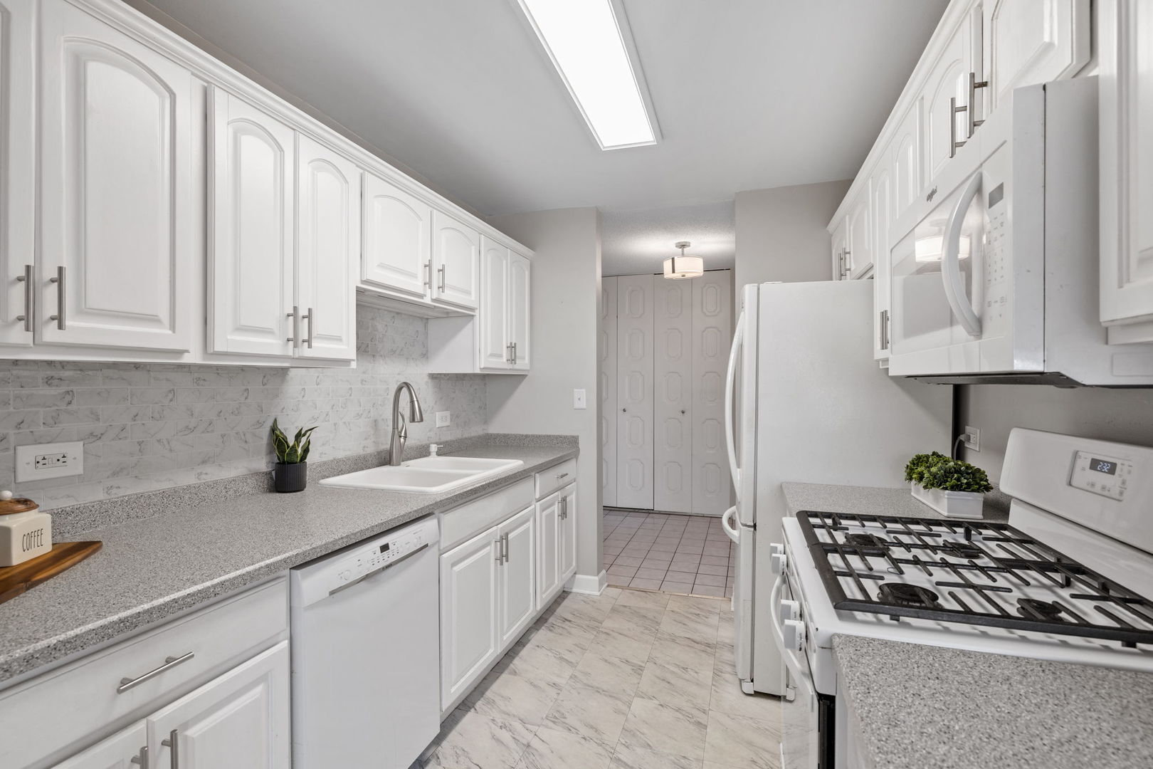 2201 South Grace Street Lombard IL 60148