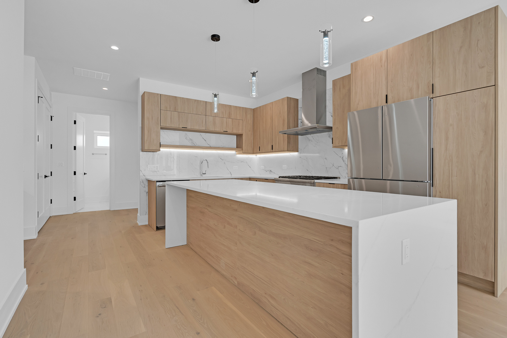 505 West Elm Street Chicago IL 60610