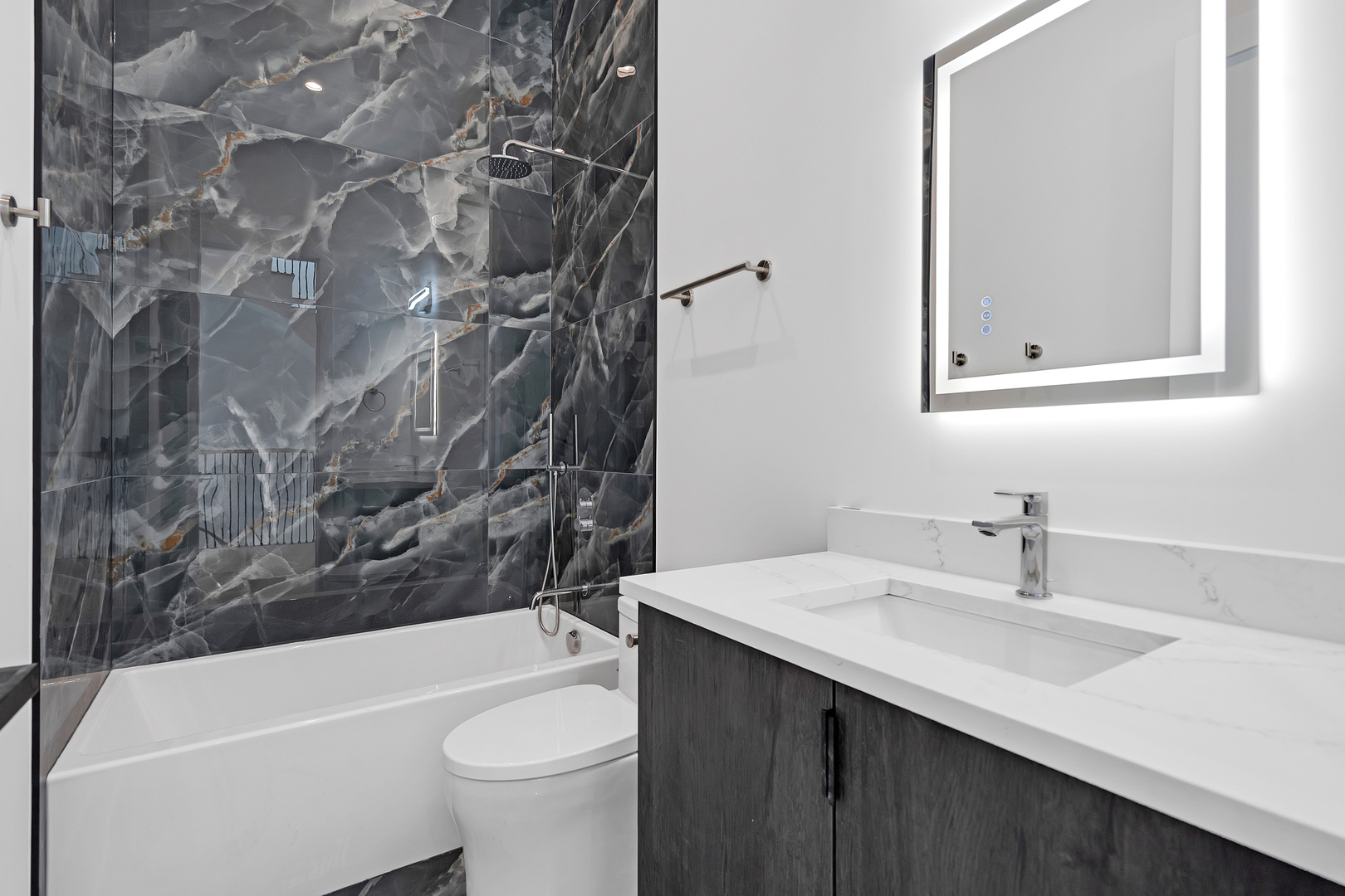 505 West Elm Street Chicago IL 60610