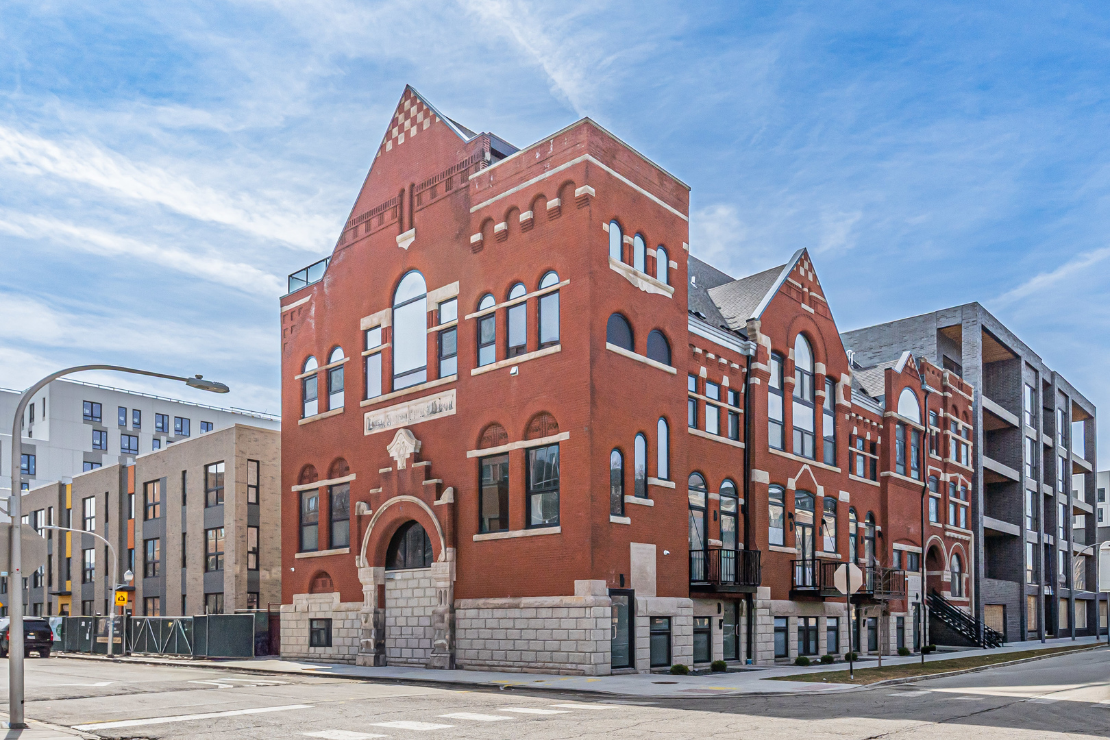 505 West Elm Street Chicago IL 60610