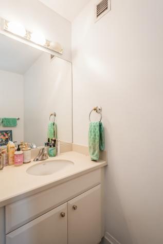 33 West Ontario Street Chicago IL 60654