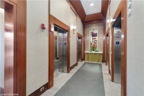 33 West Ontario Street Chicago IL 60654