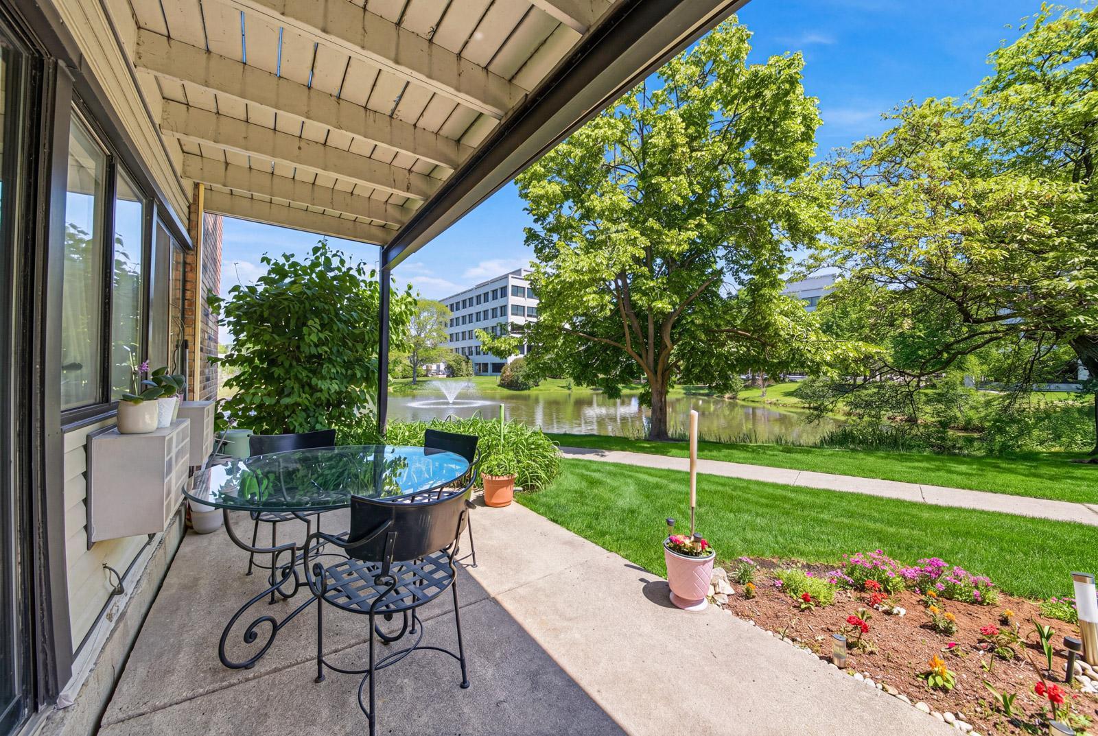 1813 Hemlock Place Schaumburg IL 60173