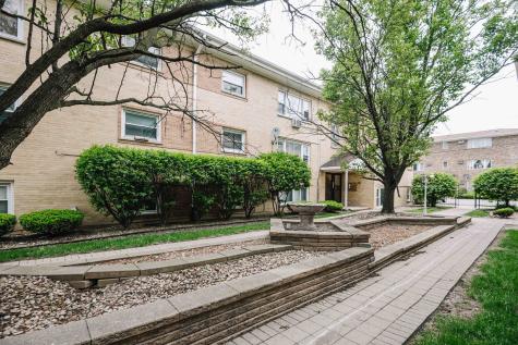 6634 West 95th Street Oak Lawn IL 60453