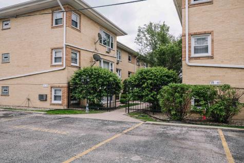 6634 West 95th Street Oak Lawn IL 60453