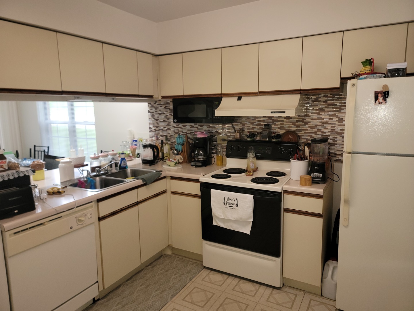 1744 Eastwood Court Schaumburg IL 60195