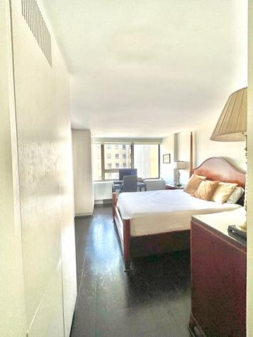 2800 North Lake Shore Drive Chicago IL 60657
