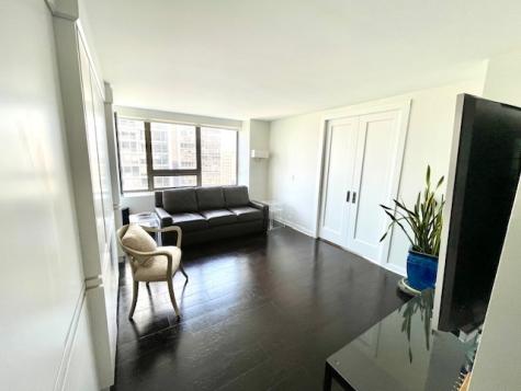 2800 North Lake Shore Drive Chicago IL 60657